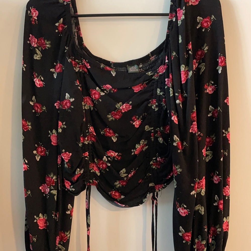 Wild Fable peasant top